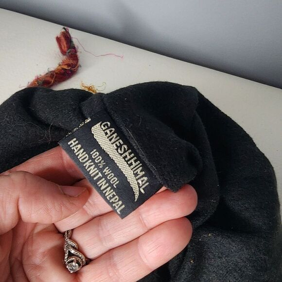 Ganeshhimal Hat 100% Wool Handknit Innepal MultiColor Hobo Bohemian Crochet - Picture 2 of 3